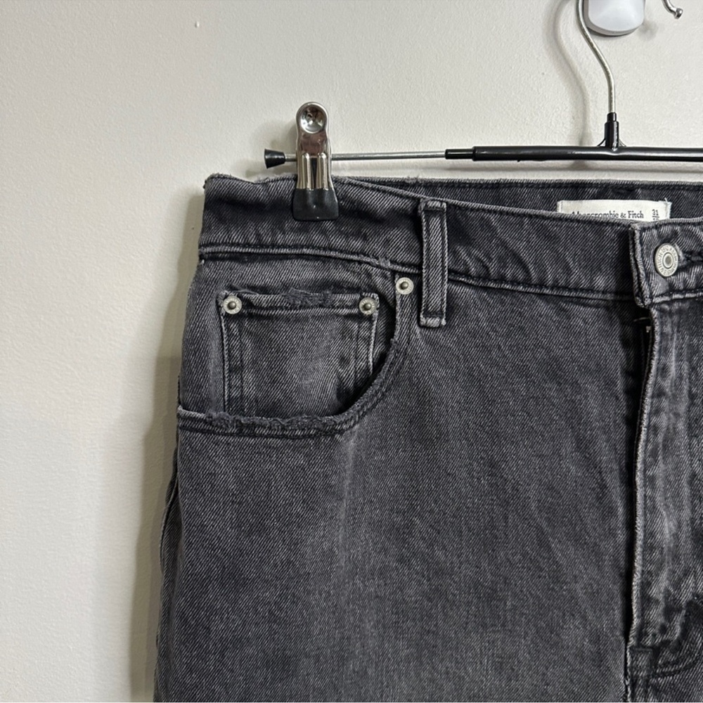 Abercrombie & Fitch The 90s Straight Ultra High Rise 30/12R Denim Jeans Vent Hem - Picture 4 of 14